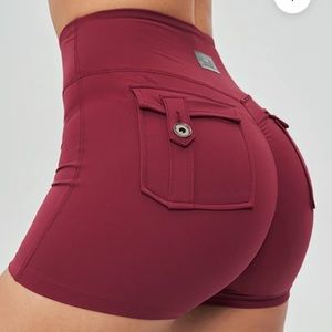 FIRM ABS M High-Waisted Athletic Shorts - Burgundy